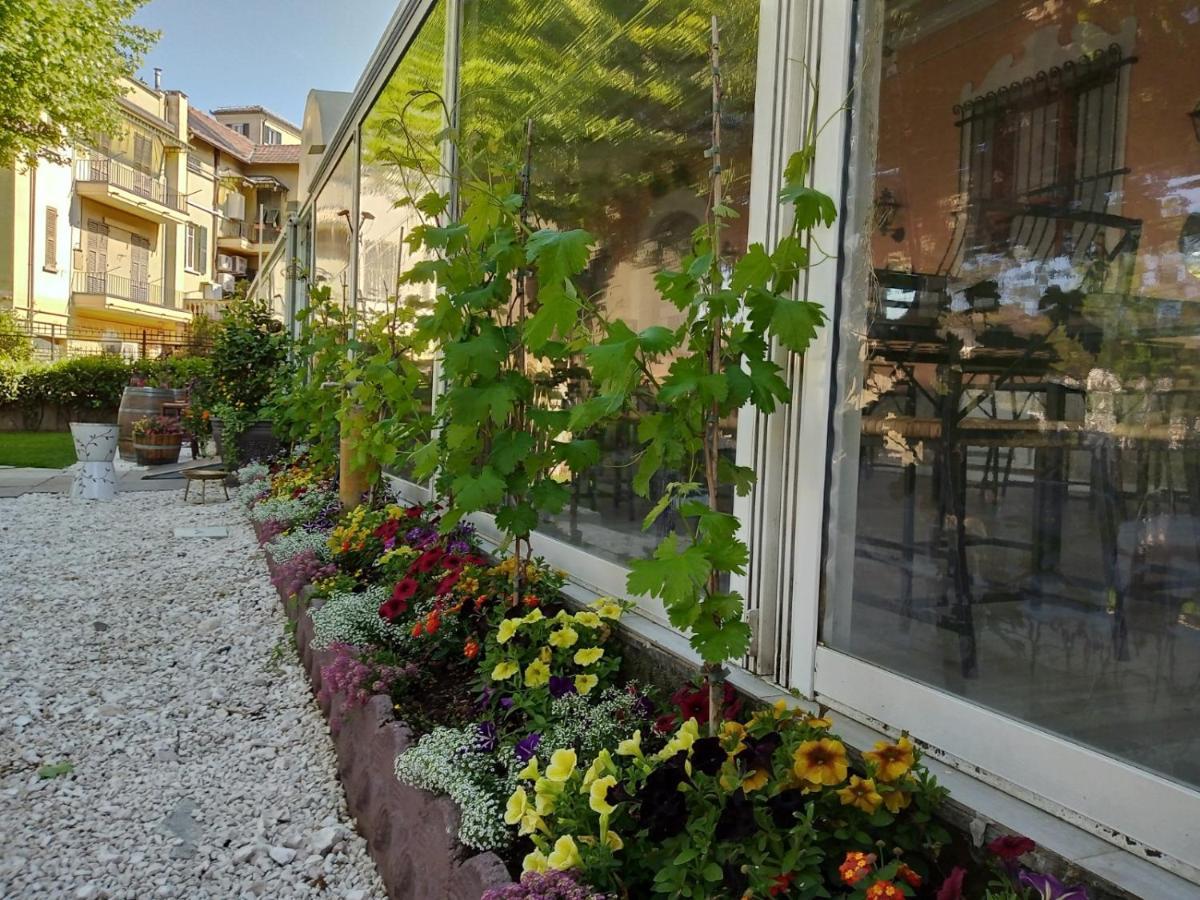 Ristorante Albergo Corona Novi Ligure Exteriér fotografie