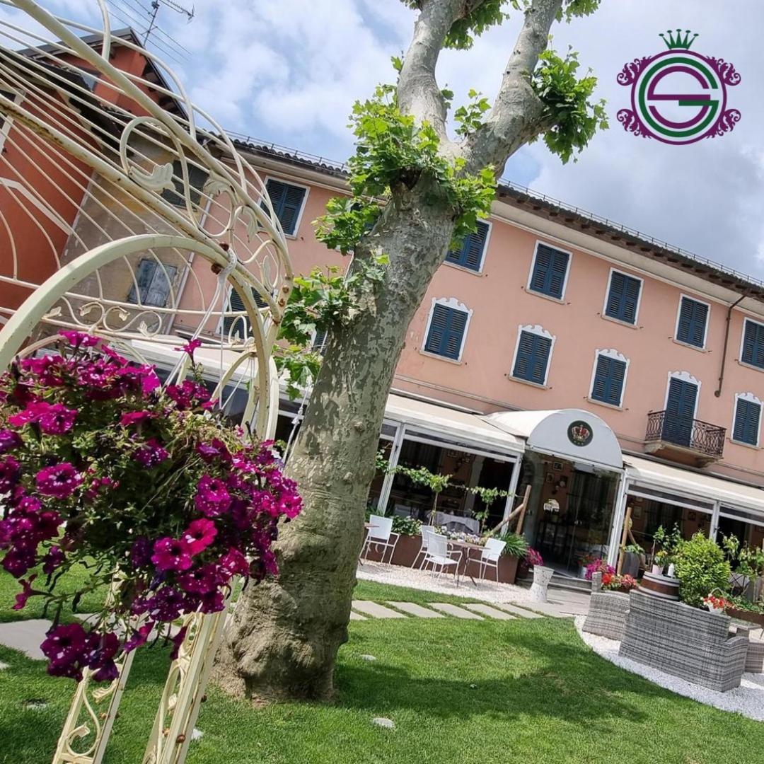 Ristorante Albergo Corona Novi Ligure Exteriér fotografie